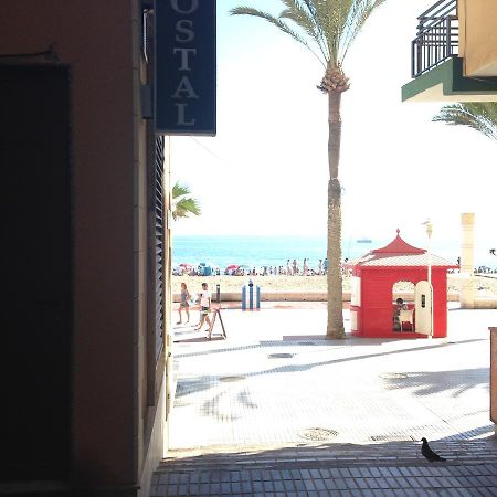 Hostal Delfin Verde Almería Dış mekan fotoğraf