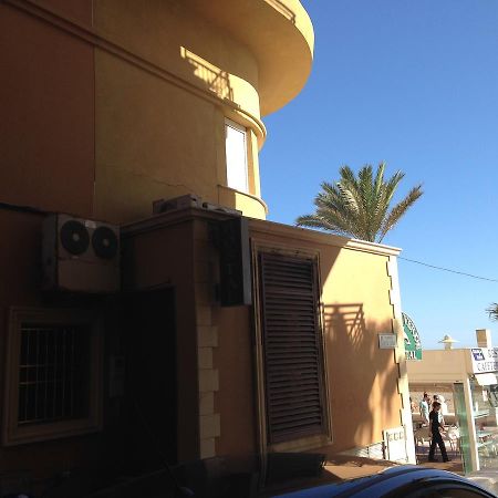 Hostal Delfin Verde Almería Dış mekan fotoğraf