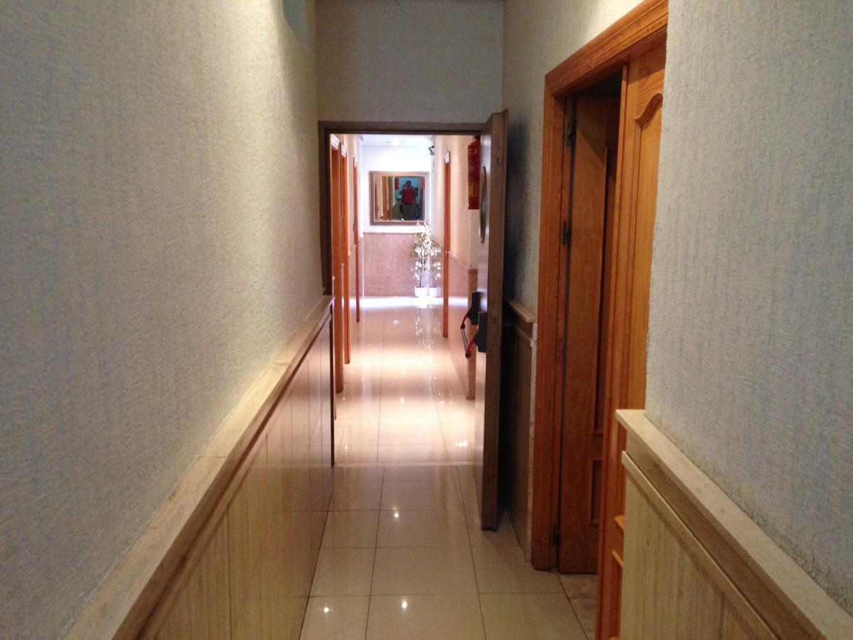 Hostal Delfin Verde Almería Dış mekan fotoğraf