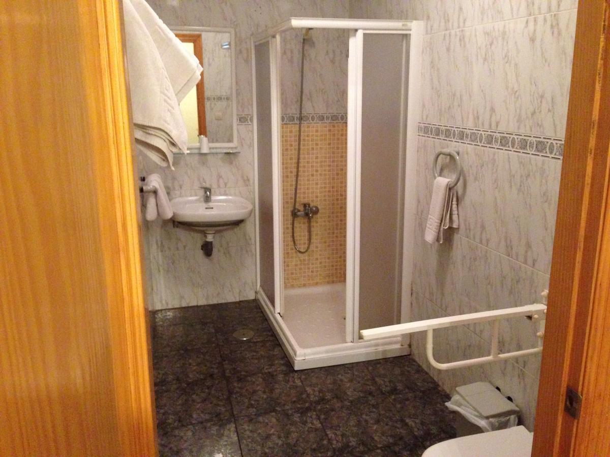Hostal Delfin Verde Almería Dış mekan fotoğraf