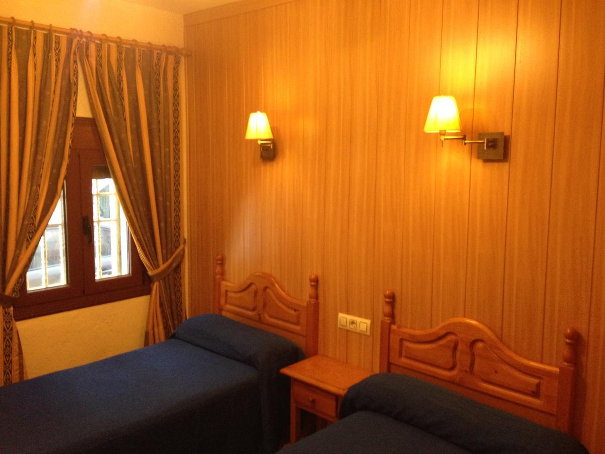 Hostal Delfin Verde Almería Dış mekan fotoğraf